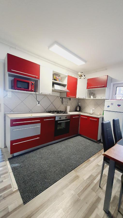 Apartma4Us 马里博尔 外观 照片
